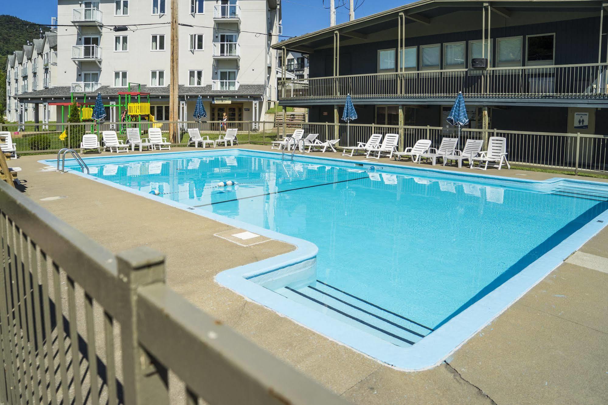 Condos Стоунхем Экстерьер фото